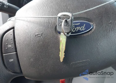 2013 Ford E-350 Super Duty Xl from USA, damaged, VIN 1FBSS3BL9DDA07964